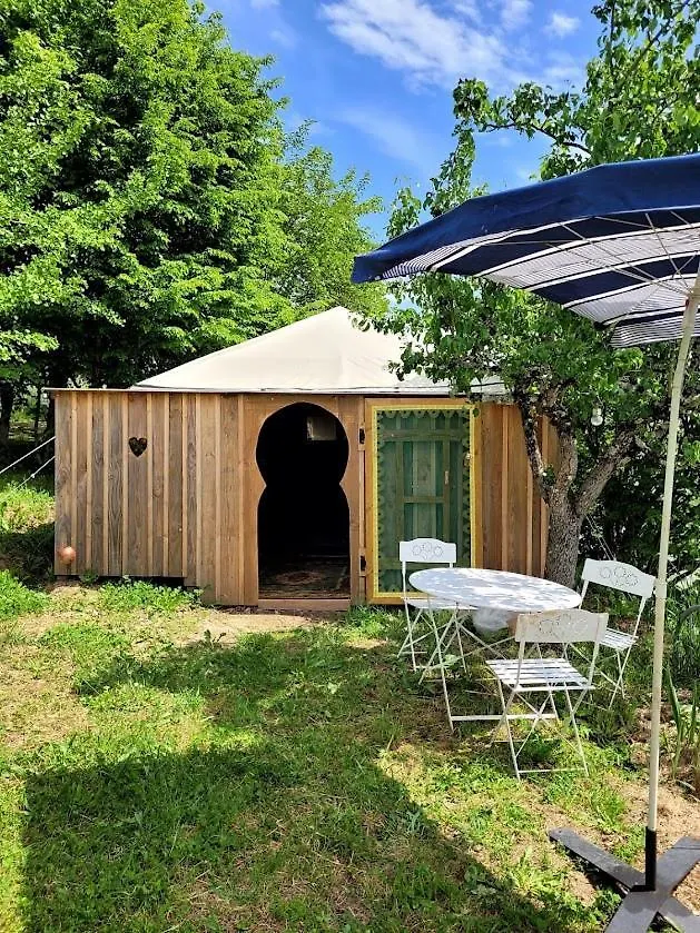 Tente-Cabane En Quercy Planioles